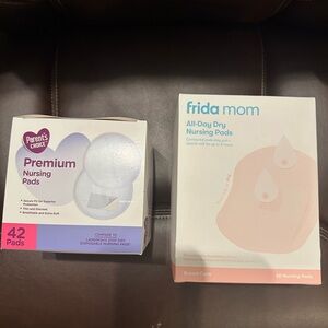 Frida Mom All-Day Dry Nursing Pads - White